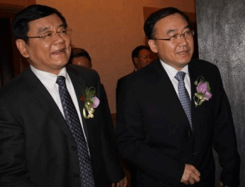 國家質(zhì)檢總局副局長劉平均，河南省副省長徐濟超進入會場